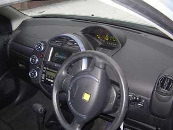 2003 Toyota WiLL Cypha Photos