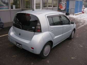 2003 Toyota WiLL Cypha Pictures