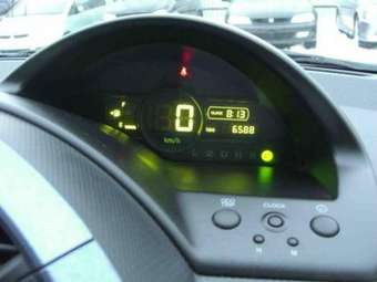 2003 Toyota WiLL Cypha Images