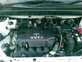 2004 Toyota WiLL Cypha Pics