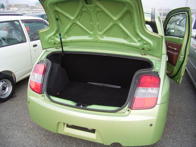 2000 Toyota WiLL Vi Pictures