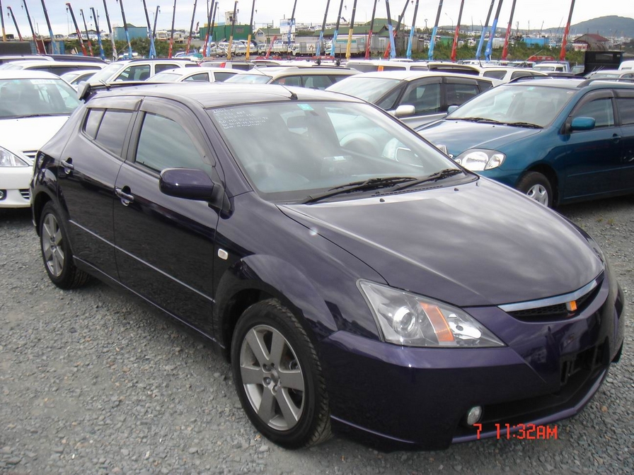 2002 Toyota WiLL VS Photos