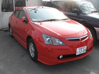 2002 Toyota WiLL VS Photos