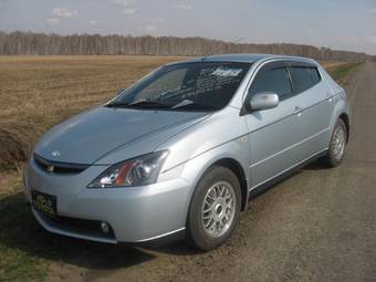 2002 Toyota WiLL VS Pictures