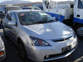 2002 Toyota WiLL VS Photos