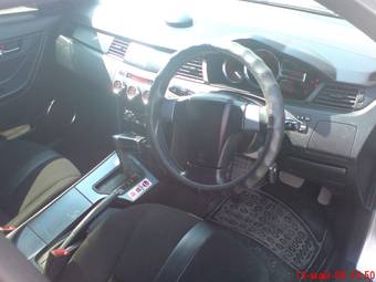2002 Toyota WiLL VS Photos