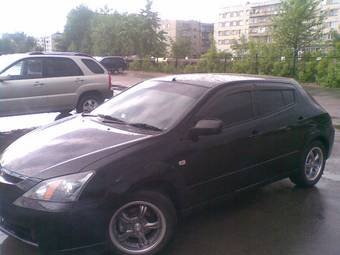 2002 Toyota WiLL VS Photos