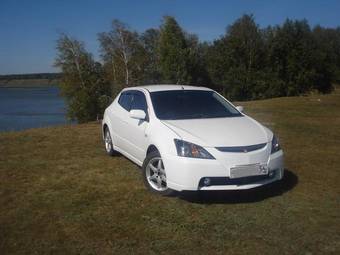 2002 Toyota WiLL VS Photos