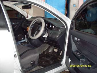 2003 Toyota WiLL VS Photos