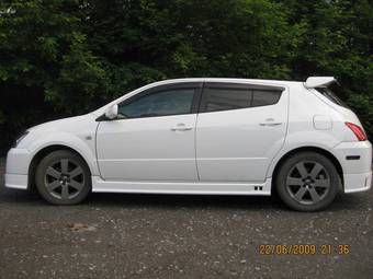 2003 Toyota WiLL VS Images