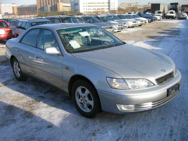 1999 Toyota Windom Photos