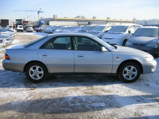 1999 Toyota Windom Photos