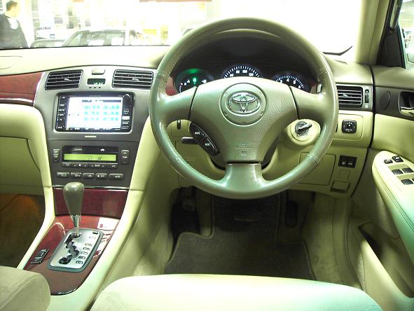 2001 Toyota Windom Photos