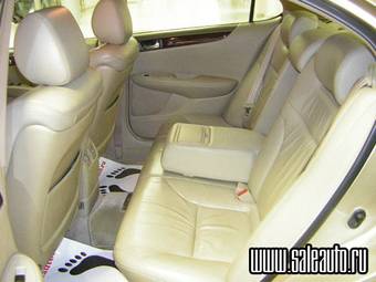 2001 Toyota Windom Photos
