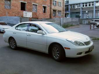 2001 Toyota Windom Photos