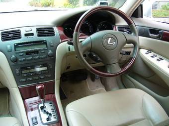 2002 Toyota Windom Pictures