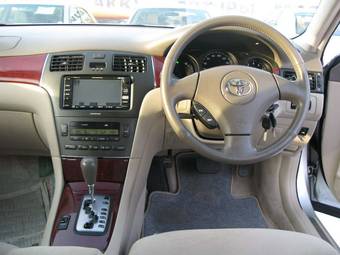 2002 Toyota Windom Photos