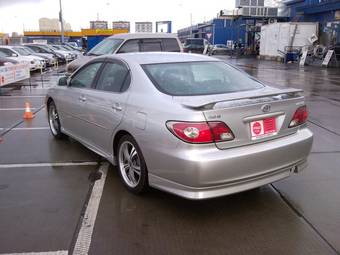2002 Toyota Windom Pictures