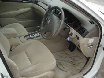 2002 Toyota Windom Images