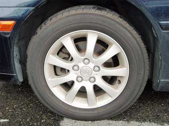 2003 Toyota Windom Images