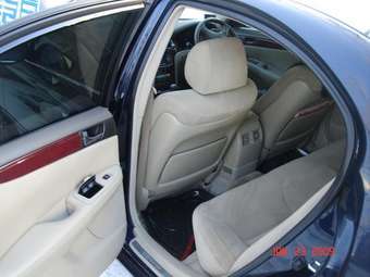 2003 Toyota Windom Photos