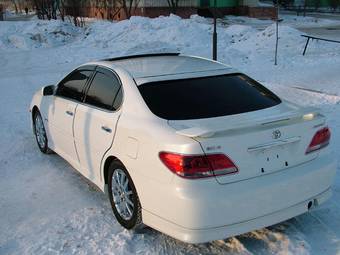 2003 Toyota Windom Pictures