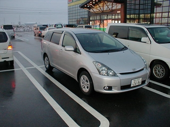 2003 Toyota Wish