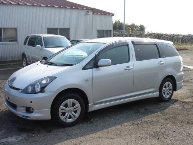 2003 Toyota Wish