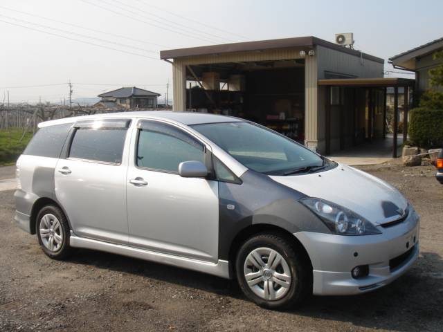 2003 Toyota Wish