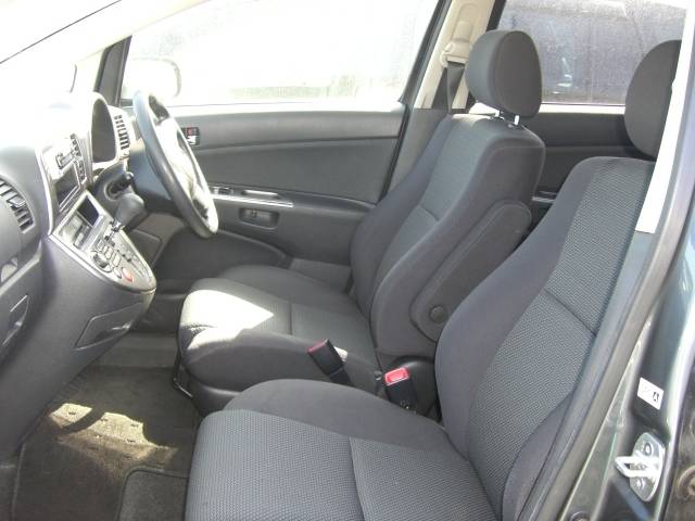 2003 Toyota Wish