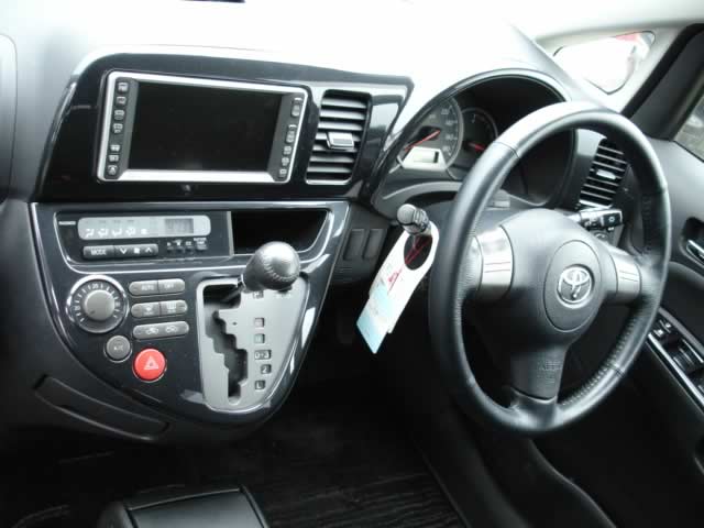 2003 Toyota Wish