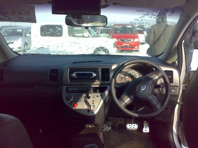 2003 Toyota Wish