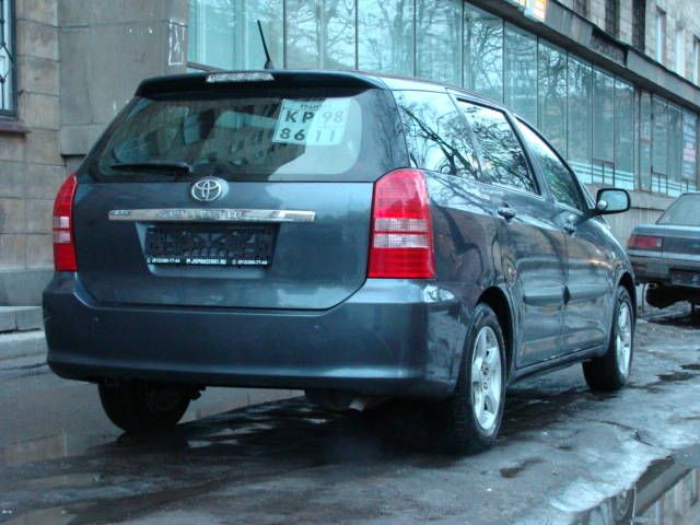 2003 Toyota Wish