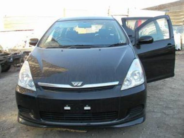 2003 Toyota Wish
