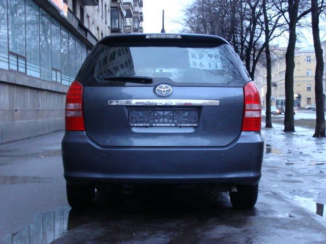 2003 Toyota Wish