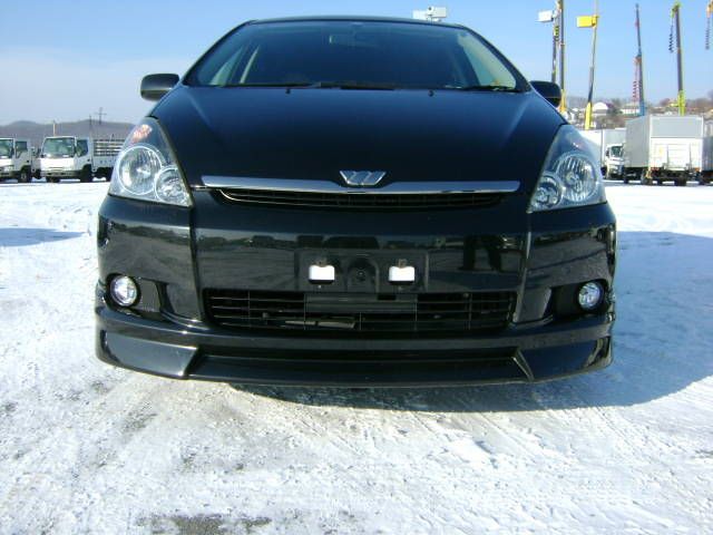 2003 Toyota Wish
