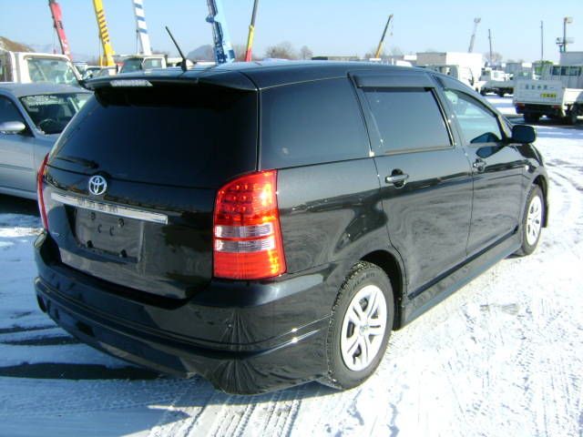 2003 Toyota Wish
