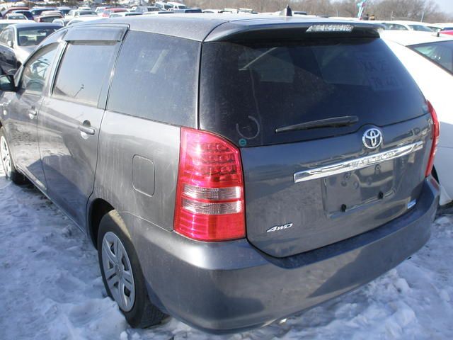 2003 Toyota Wish