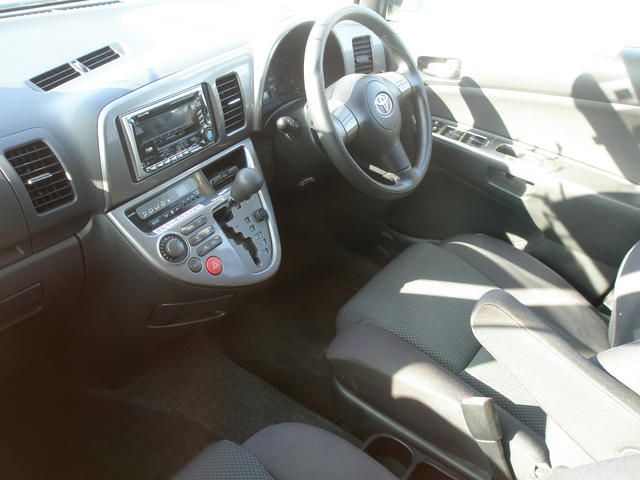 2003 Toyota Wish