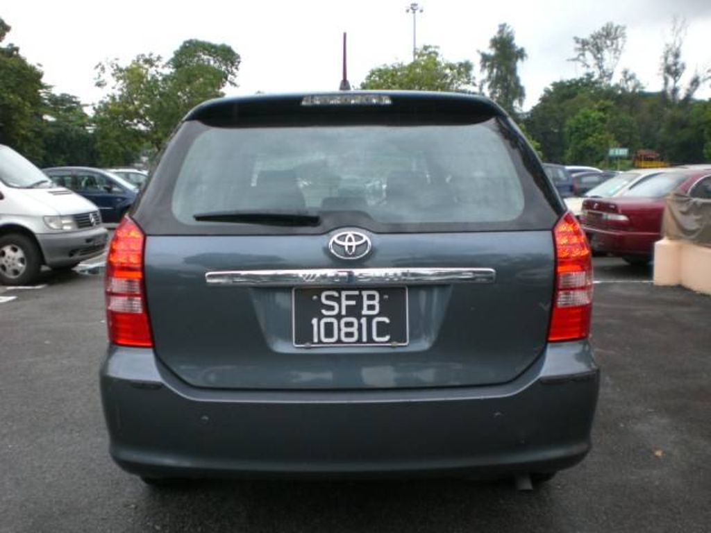 2003 Toyota Wish