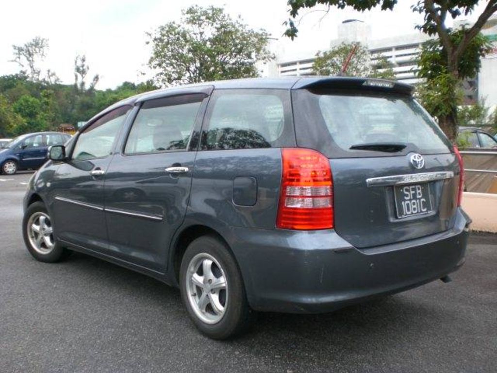 2003 Toyota Wish