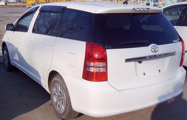 2003 Toyota Wish