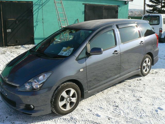 2003 Toyota Wish