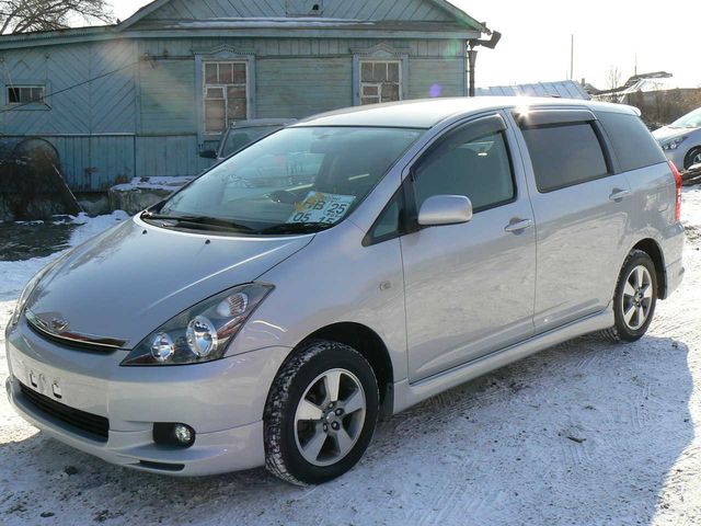 2003 Toyota Wish