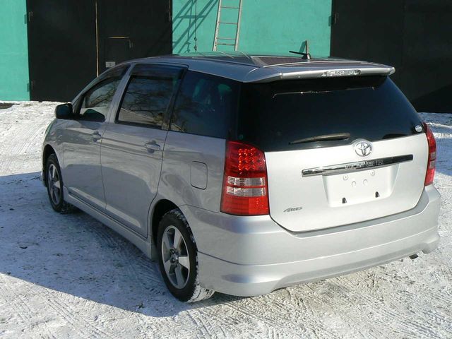 2003 Toyota Wish