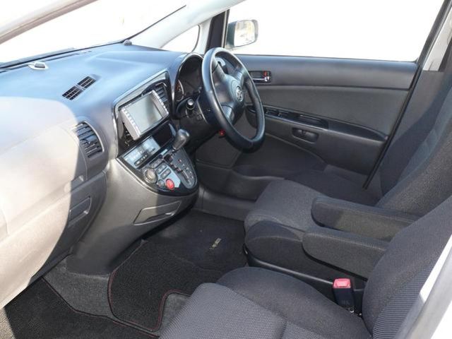 2003 Toyota Wish