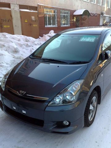 2003 Toyota Wish