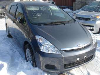 2003 Toyota Wish