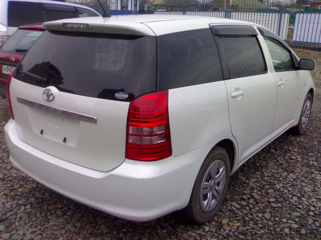 2003 Toyota Wish