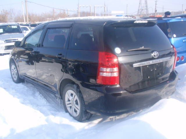 2003 Toyota Wish